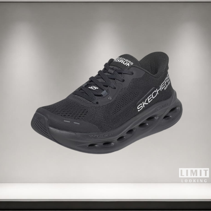 Skechers Max Cushioning Glide Step - Negro